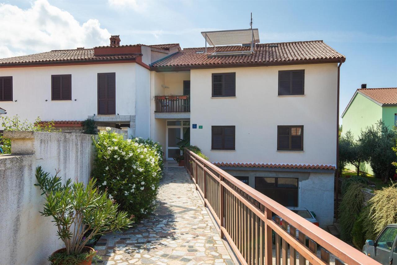 Apartman Piljan Пула Экстерьер фото